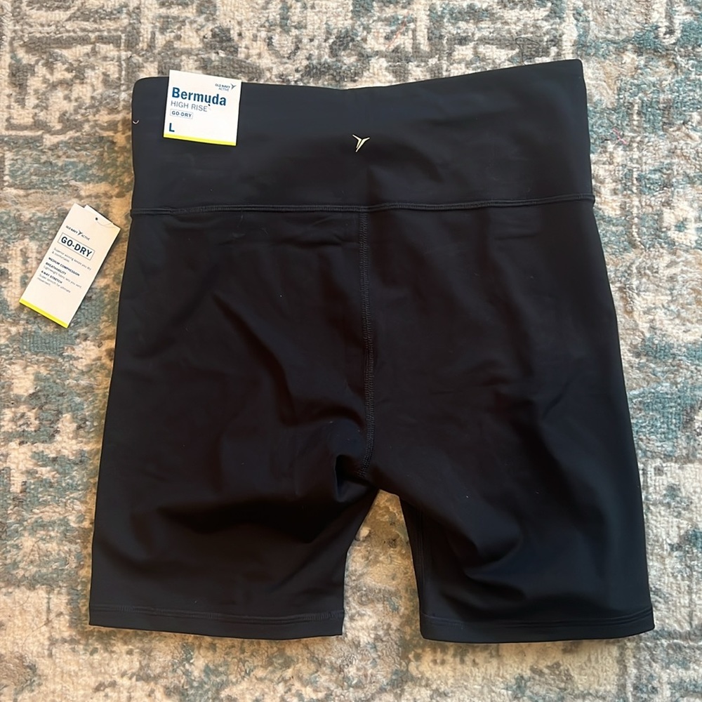 High Rise Bike Shorts - Picture 3 of 4